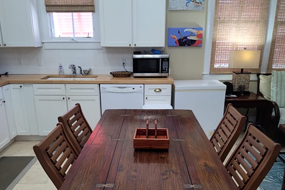 Fish Talez cottage kitchen and dining table